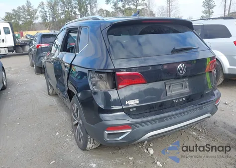 2022 Volkswagen Taos 1.5T Se из США, поврежденный, VIN 3VVLX7B24NM083115